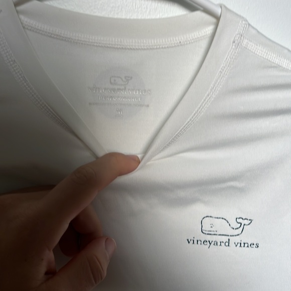 Boys Vineyard vines white rash guard M - Picture 3 of 3